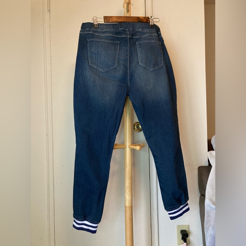 Dark Wash Elastic Waist Sporty Stripe Cuff Sweatpants Jeans - Picture 4 of 13
